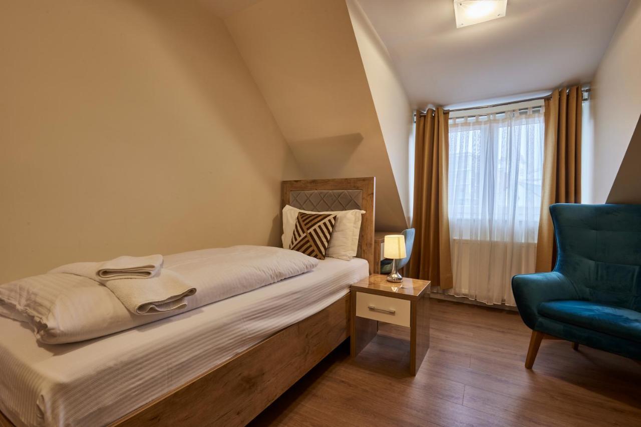 Hotel Isha Φραγκφούρτη Εξωτερικό φωτογραφία