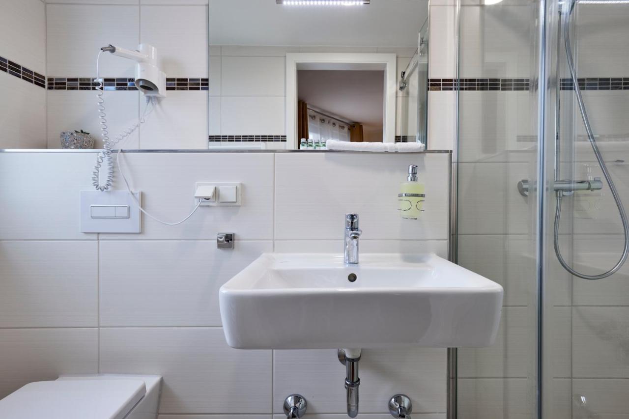 Hotel Isha Φραγκφούρτη Εξωτερικό φωτογραφία